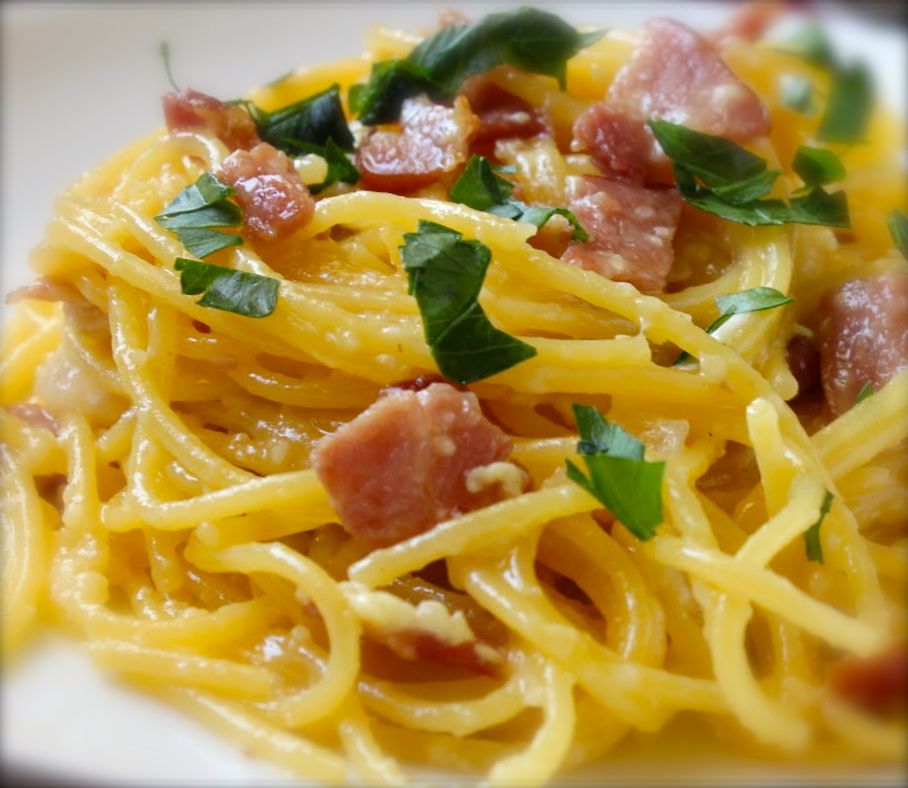 Spaghetti alla Carbonara | flavorbliss